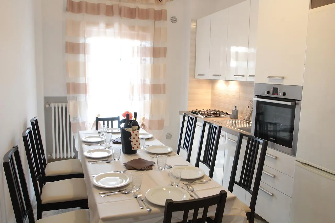 Apartment Sant'Antonio 바리 0*,